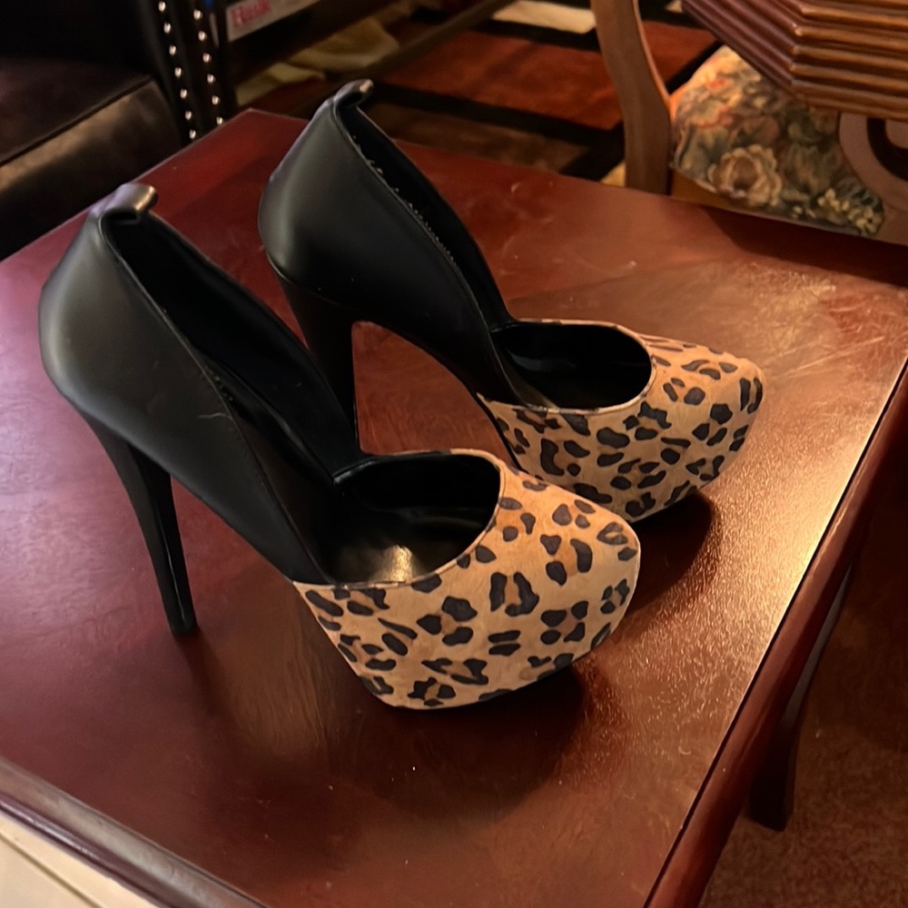 Paprika 6 inch Leopard Print platform heels